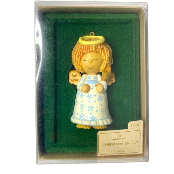 1978 VIntage Christmas Angel Hallmark Ornament - Picture 1 of 4